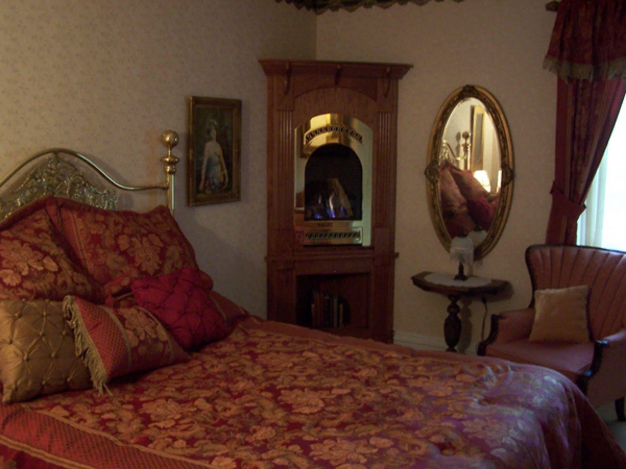 Bellinger Rose Bed & Breakfast Herkimer Dış mekan fotoğraf