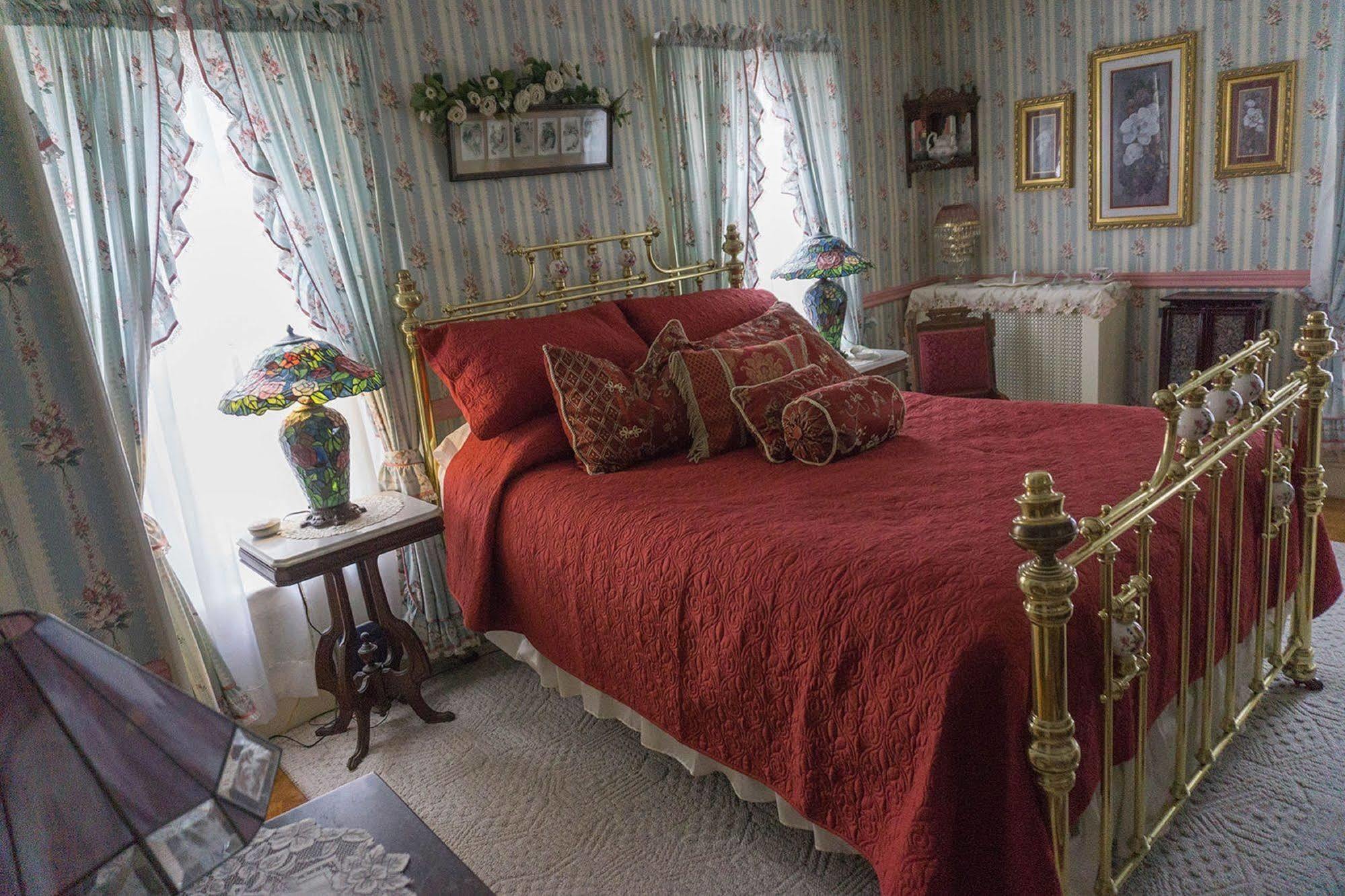Bellinger Rose Bed & Breakfast Herkimer Dış mekan fotoğraf