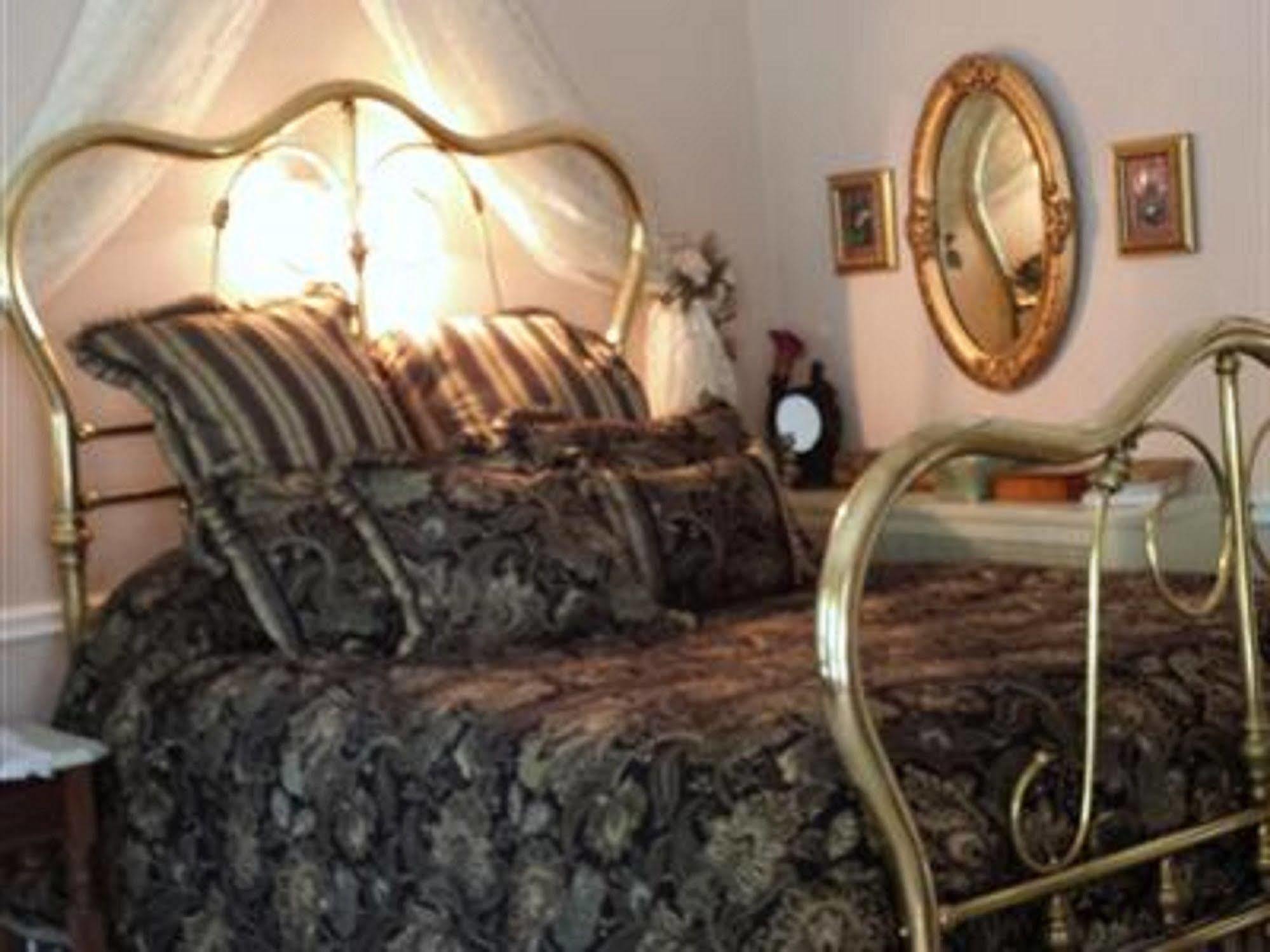 Bellinger Rose Bed & Breakfast Herkimer Dış mekan fotoğraf