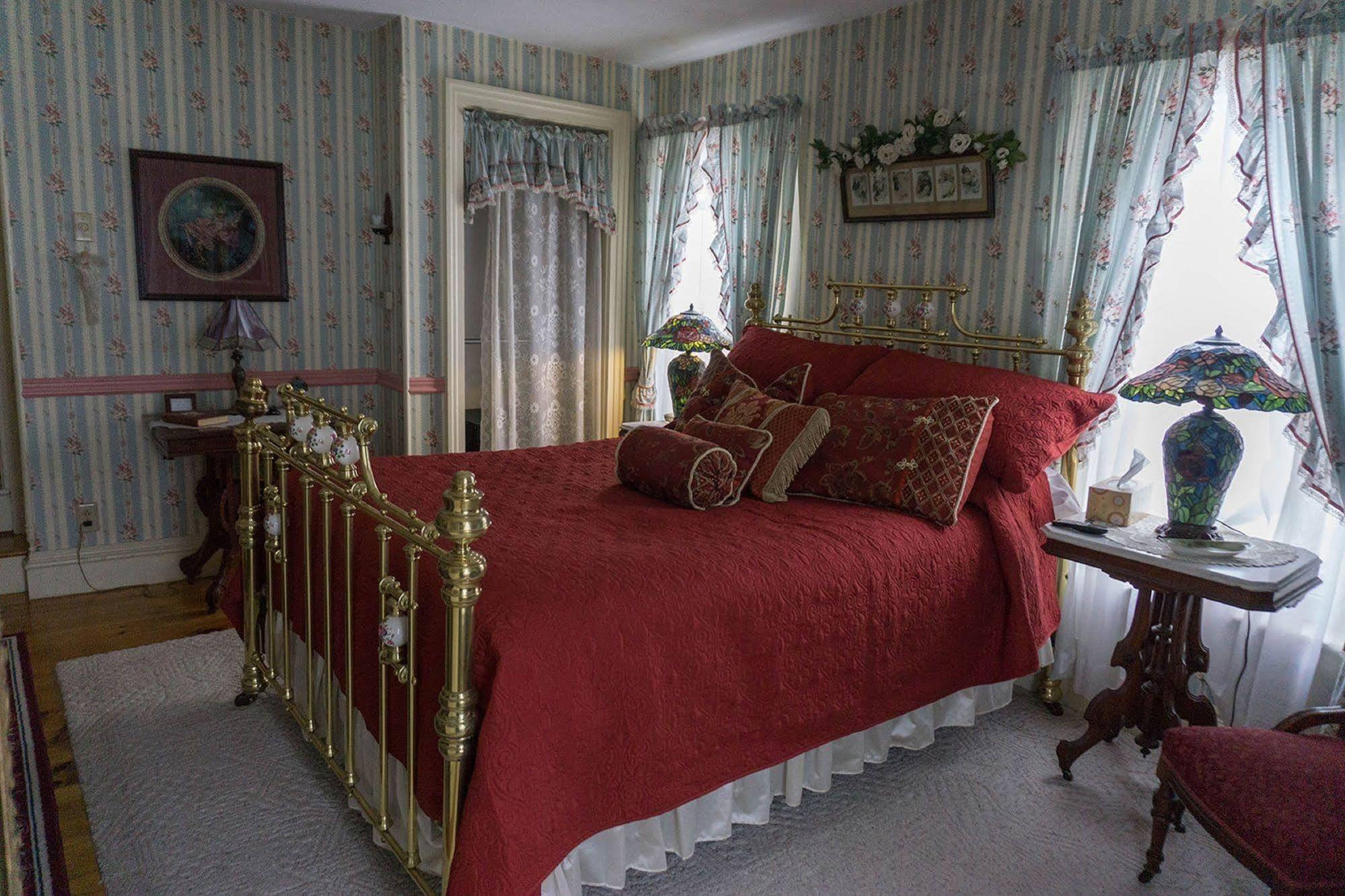 Bellinger Rose Bed & Breakfast Herkimer Dış mekan fotoğraf