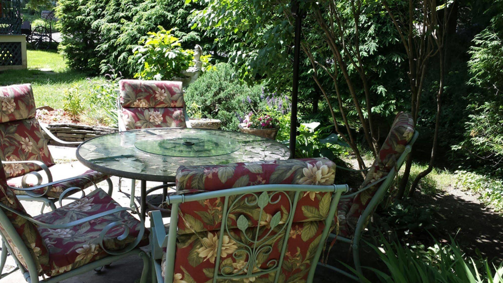 Bellinger Rose Bed & Breakfast Herkimer Dış mekan fotoğraf